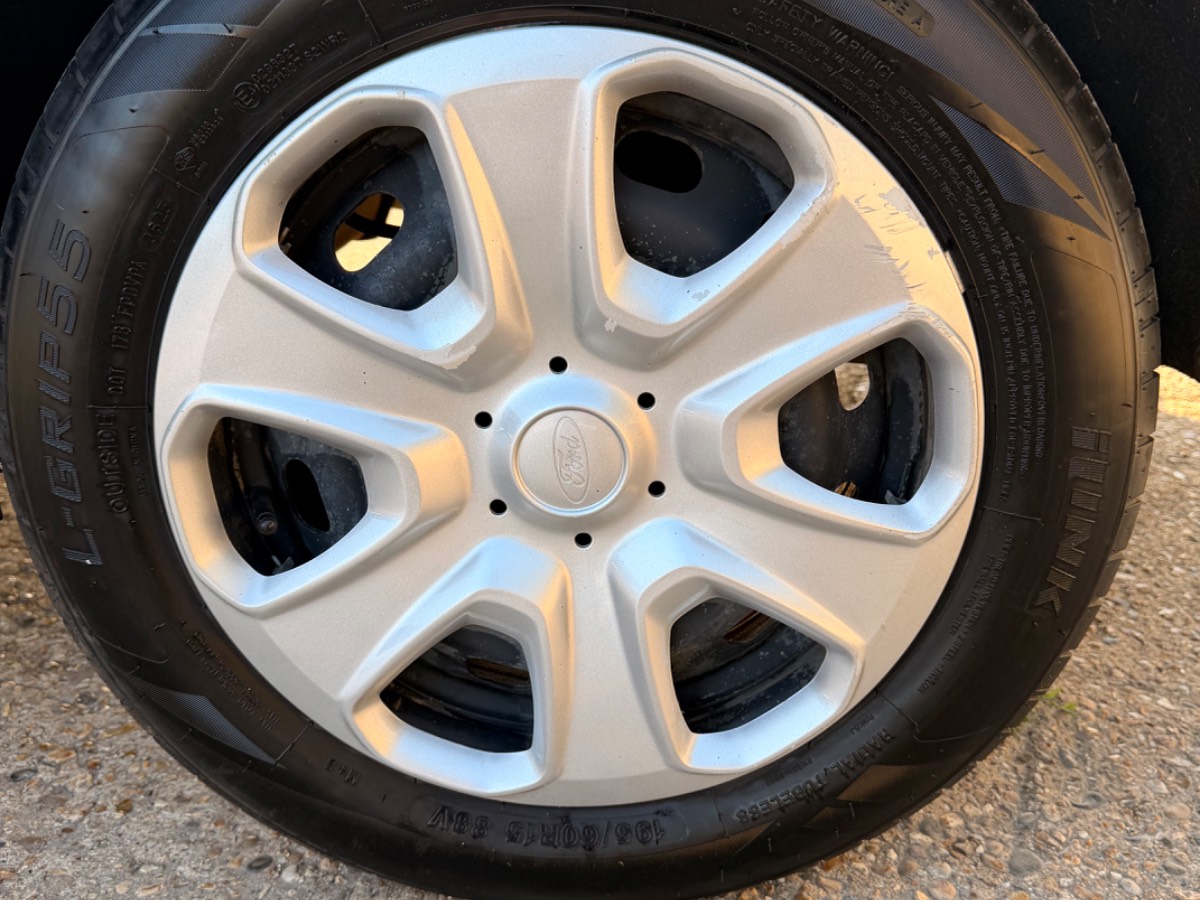 2022 FORD TRANSIT Courier — photo 15