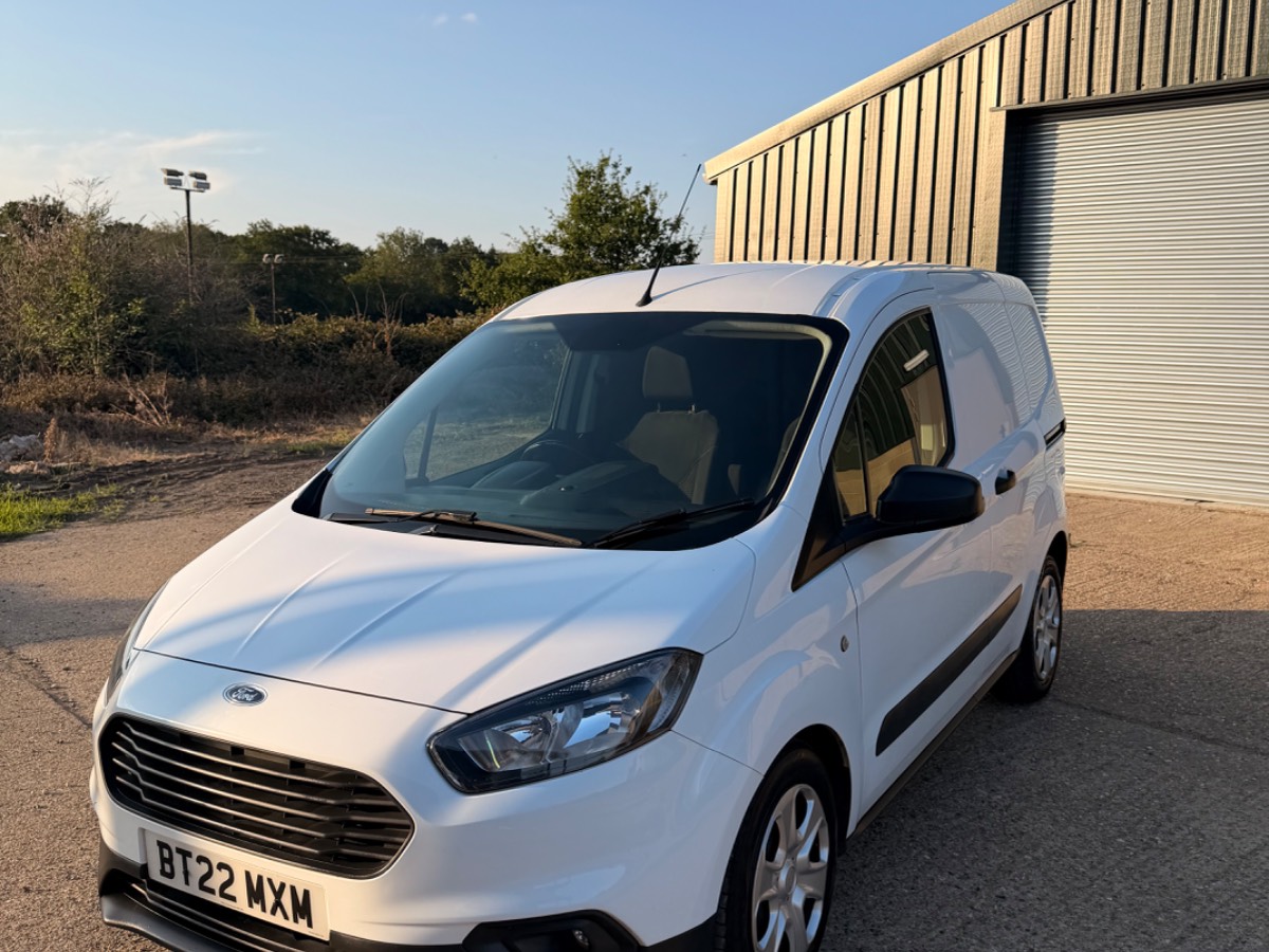 2022 FORD TRANSIT Courier — photo 2