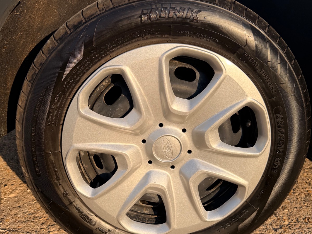 2022 FORD TRANSIT Courier — photo 21